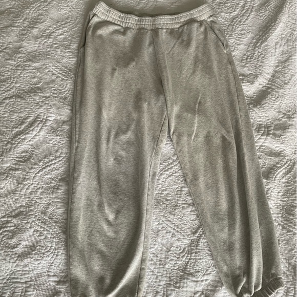 American eagle grey comfortable sweatpants (baggy) - Picture 3 of 3